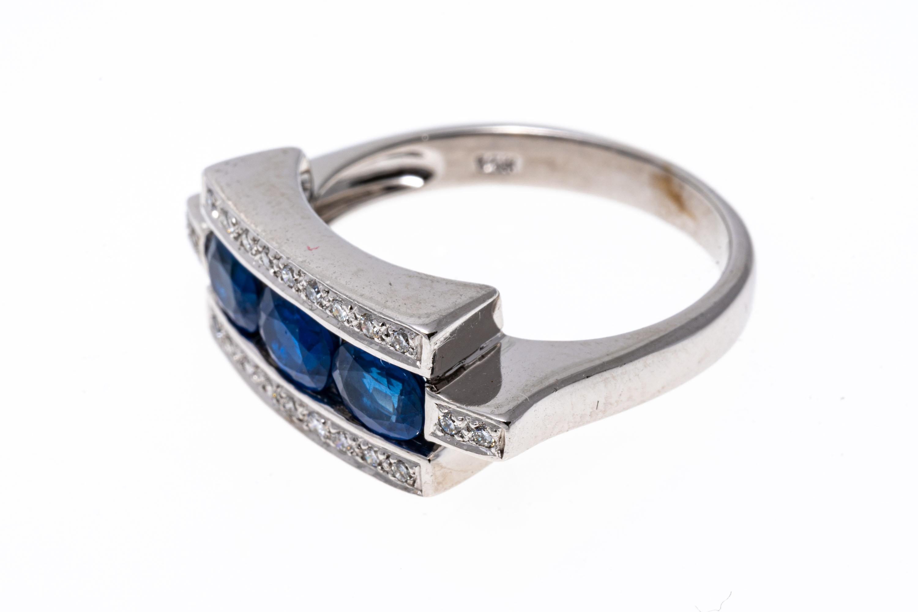 Contemporary 14k White Gold Horizontal Triple Oval Sapphire and Diamond Border Ring For Sale
