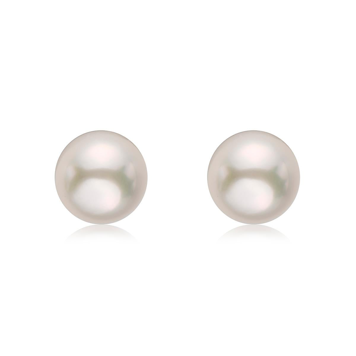 These stud earrings feature Japanese Akoya pearls measuring 5-5.5mm set on 14K White Gold. Classic yet very unique and rare, these are a must for any jewelry collection.
AN ELEGANT EXPRESSION – This gorgeous cultured pearl jewelry adds a luminous