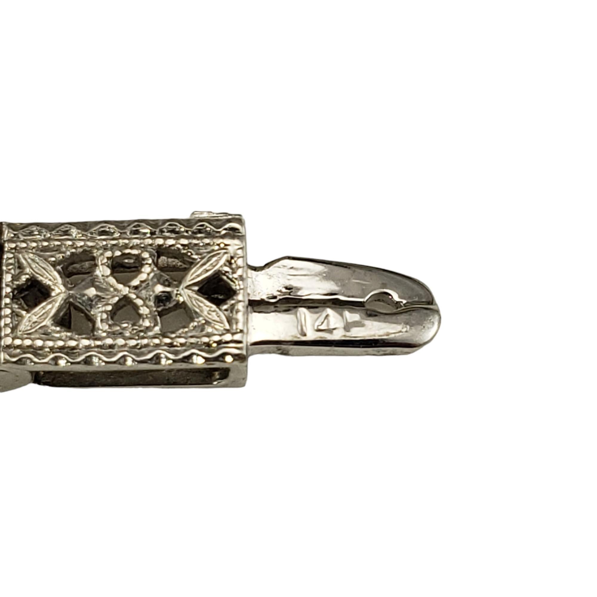 Bracelet en or blanc 14 carats avec saphirs et diamants créés en laboratoire n° 17071 en vente 2