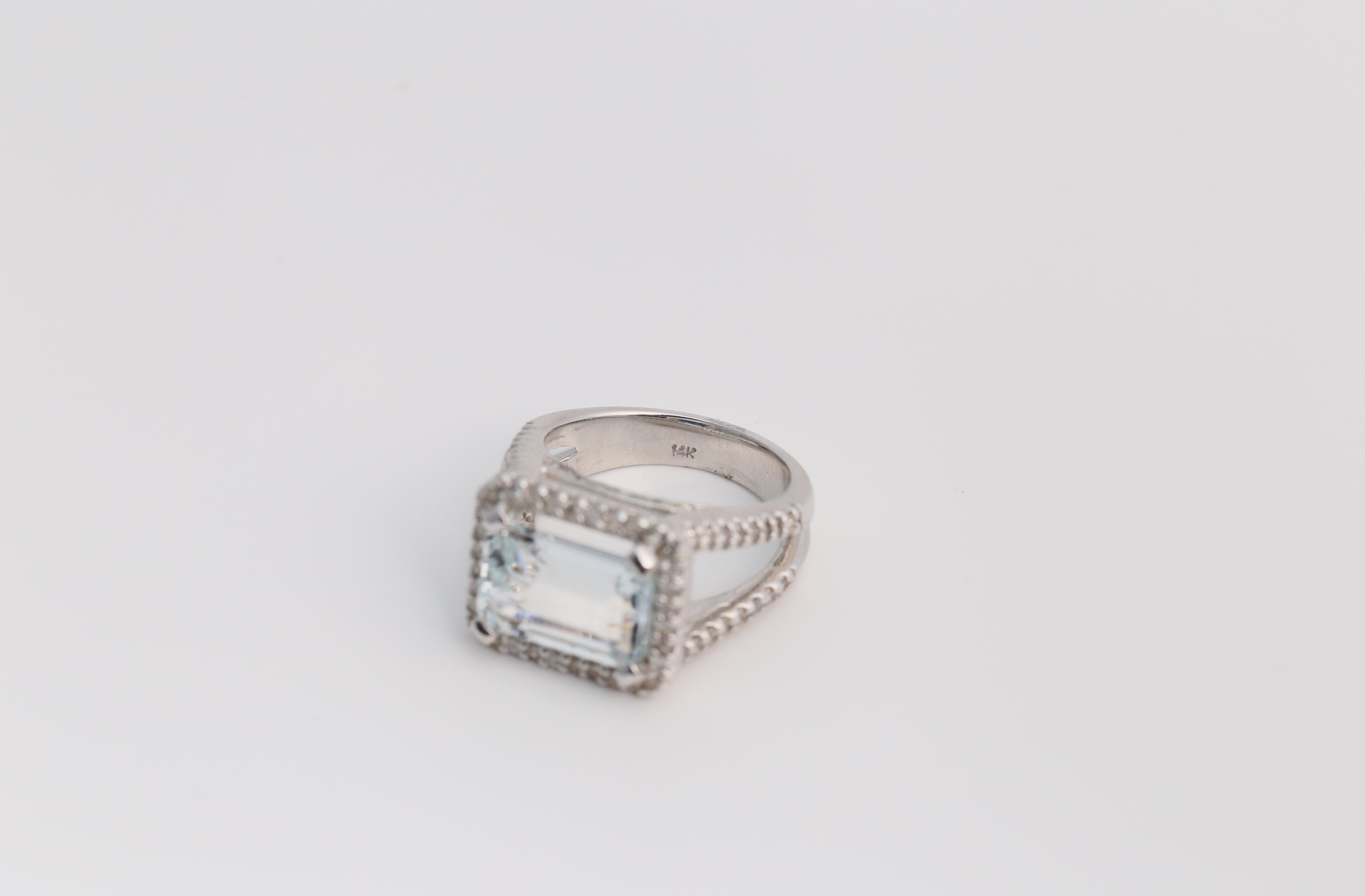 Women's 14k White Gold Ladies Aquamarine & Diamond Ring, Size 6.5 - 9.3g For Sale