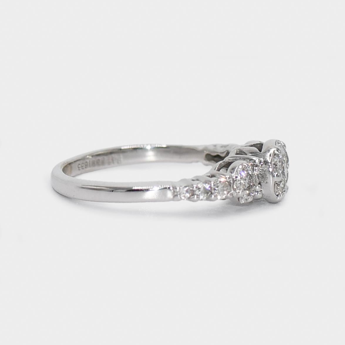 Brilliant Cut 14K White Gold Ladies' Diamond Cluster Ring 0.40tdw, 2.6g For Sale