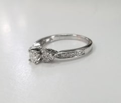 Anello di fidanzamento con diamante da donna in oro bianco 14 carati