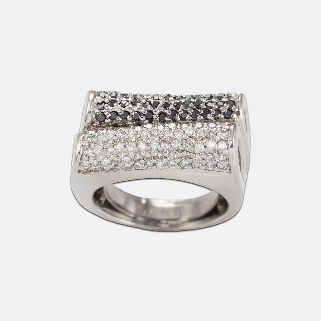14K White Gold Ladies' Diamond & Hematite Ring For Sale 2