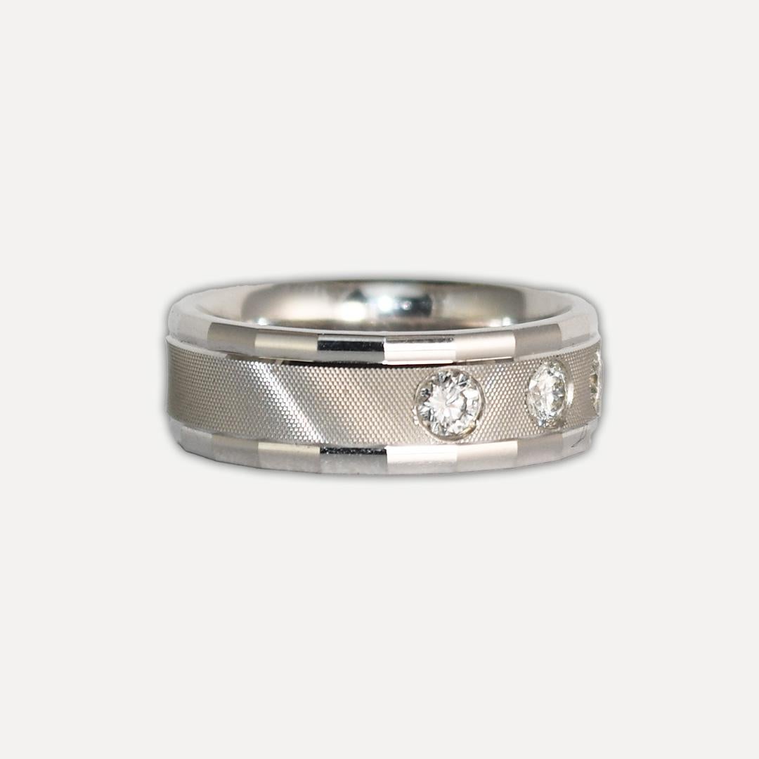 Brilliant Cut 14K White Gold Ladies' Diamond Ring 0.50 ct For Sale
