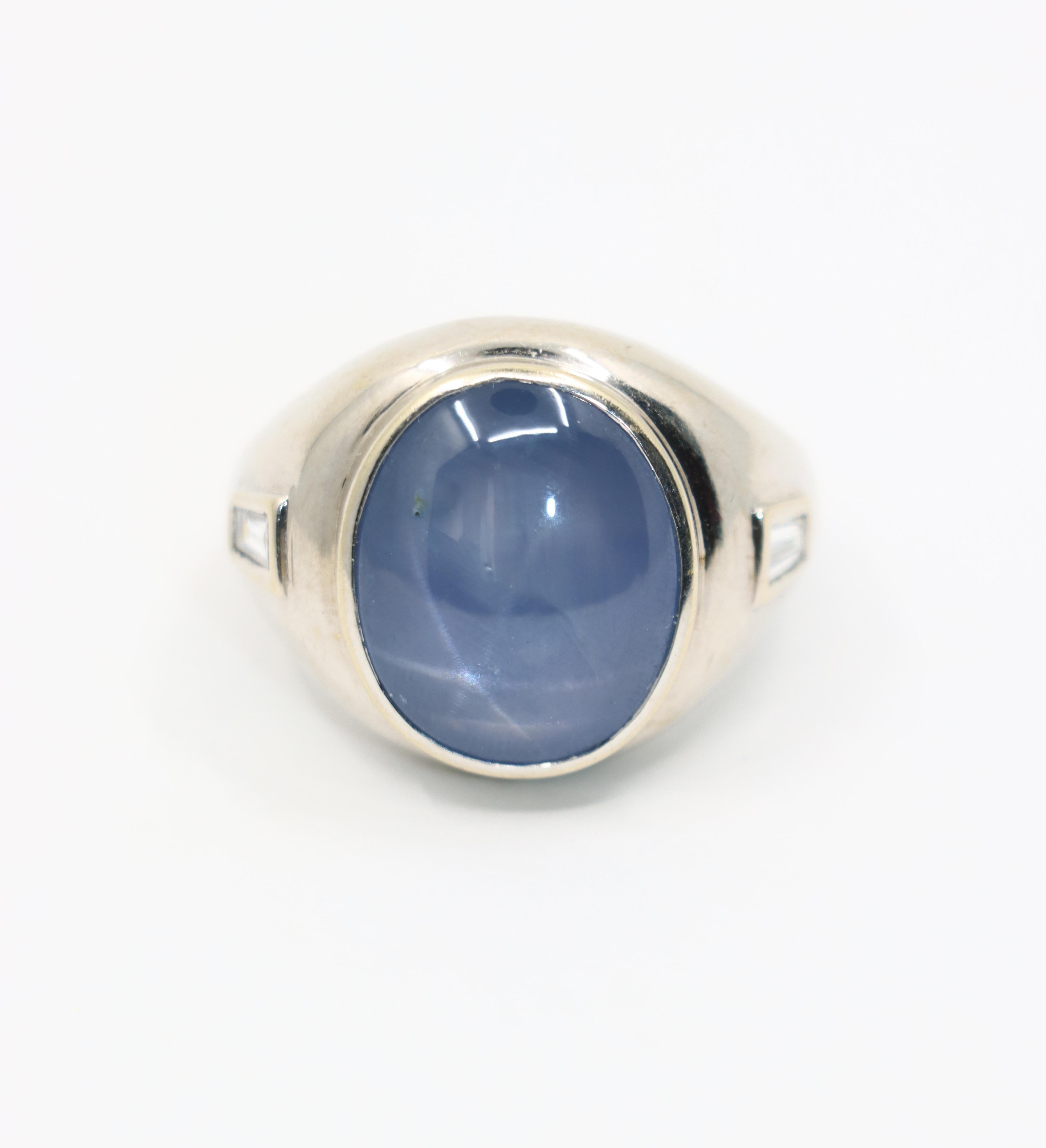 Anello con zaffiro grande e diamante in oro bianco 14K in vendita 7