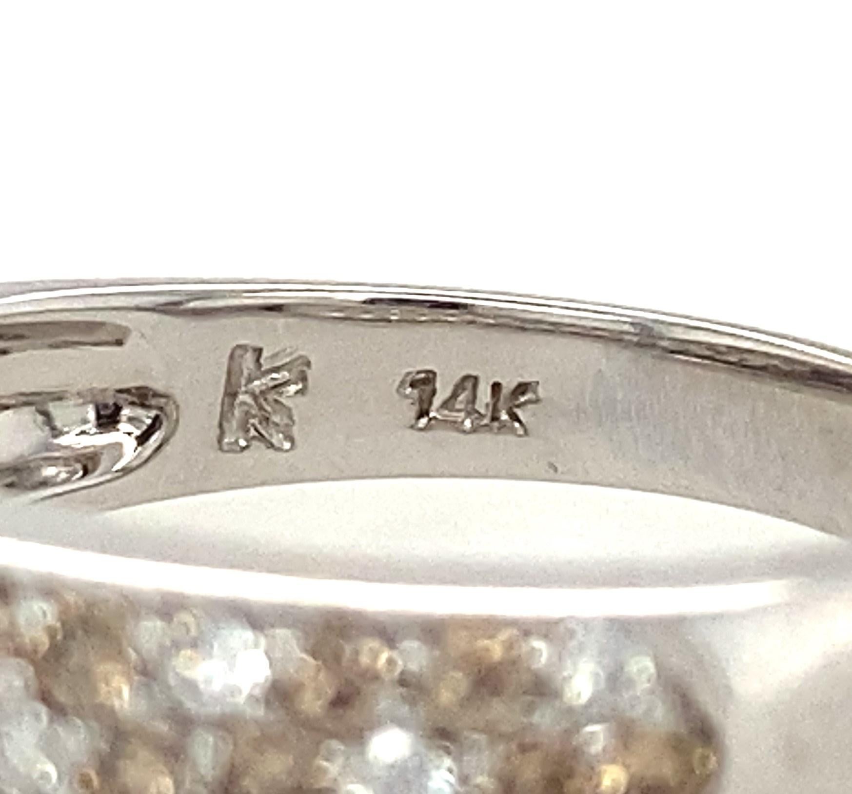 14k White Gold LeVian 0.75TCW Champagne and White Diamond Flower Band In Good Condition For Sale In Towson, MD