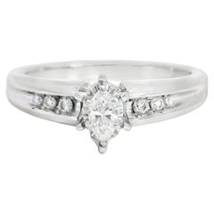 Bague de fiançailles en or blanc 14k avec diamant taillé en marquise