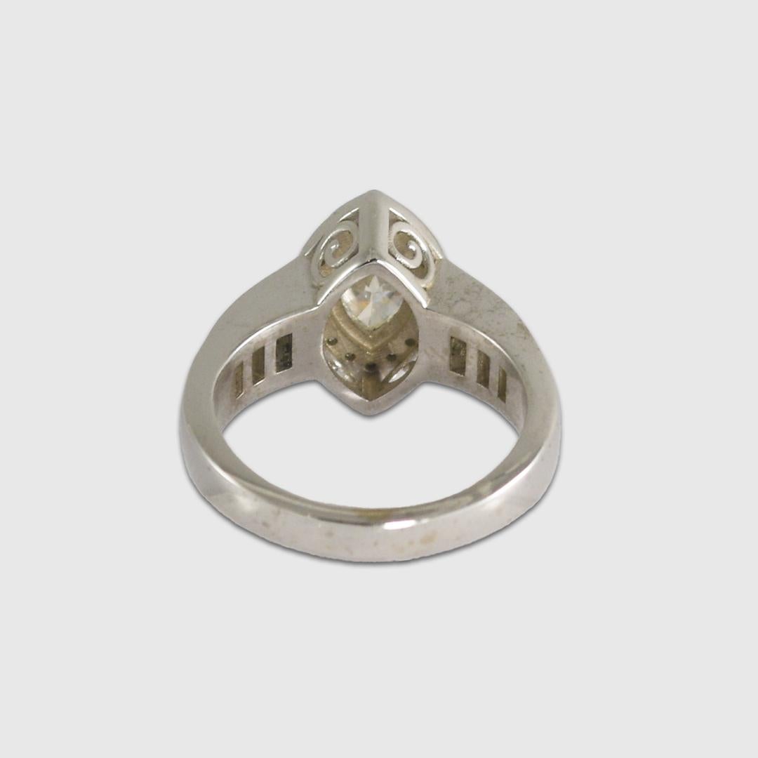 14K White Gold Marquise Diamond Ring In Excellent Condition For Sale In Laguna Beach, CA