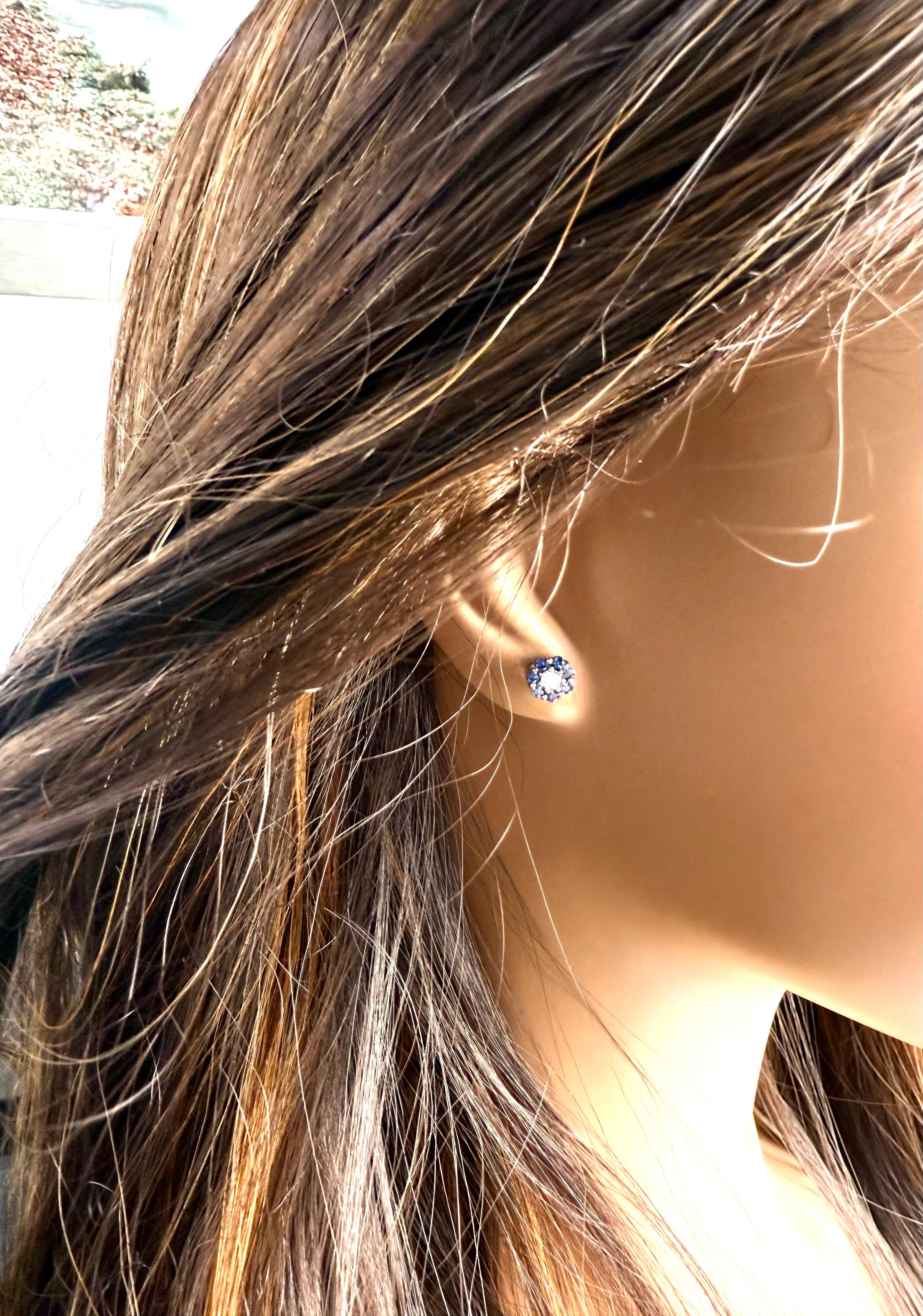 14K White Gold Mini Floral Sapphire and Diamond Min 0.25 Inch Stud Earrings In New Condition For Sale In New York, NY
