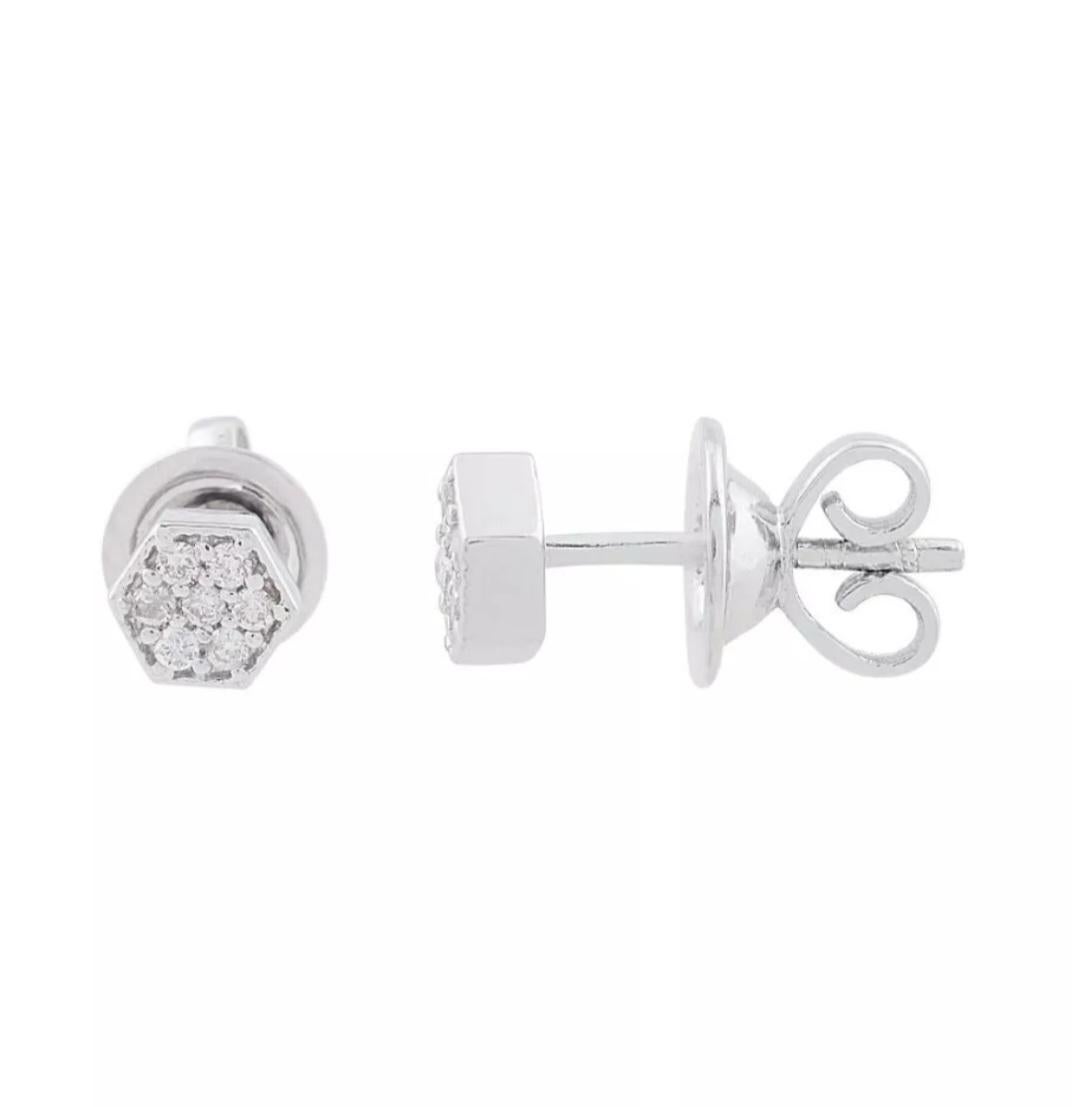 Taglio rotondo Orecchini di diamanti minimalisti in oro bianco 14K Donna Orecchini di diamanti Mini Regalo in vendita