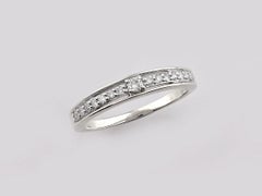 Moderner Ewigkeitsring aus 14-karätigem Weißgold mit runden Diamanten, 0,22 ct