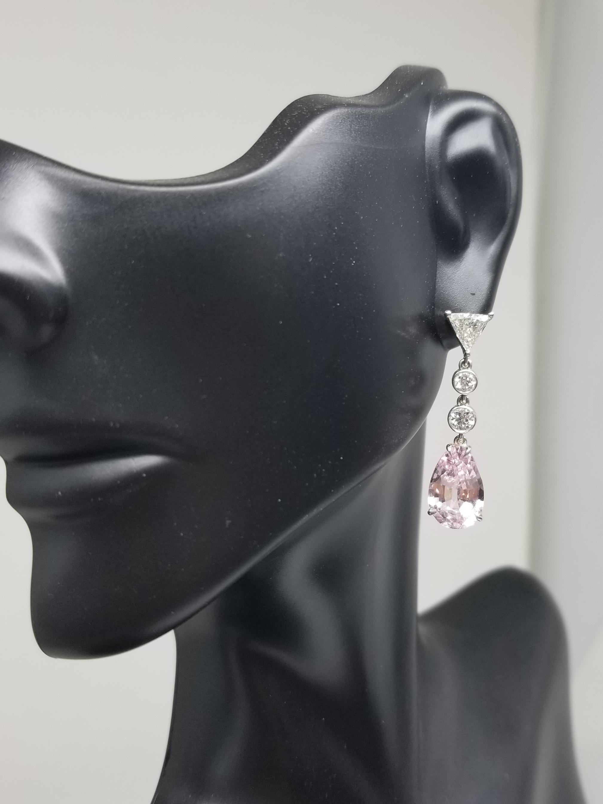 14 Karat White Gold Morganite and Diamond Dangle Drop Earrings In New Condition For Sale In Los Angeles, CA