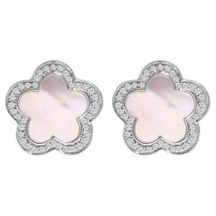 Pendientes de oro blanco de 14 quilates con madreperla y halo de diamantes de 1/5 qt