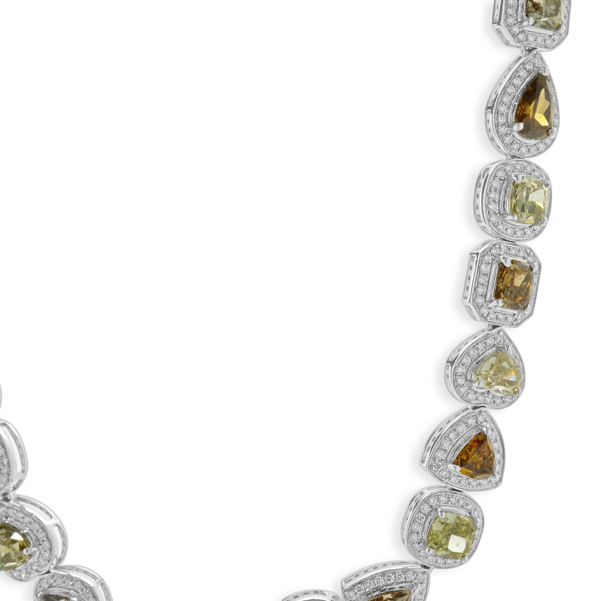 14k White Gold Multi-Colored Diamond Necklace In Excellent Condition For Sale In Scottsdale, AZ
