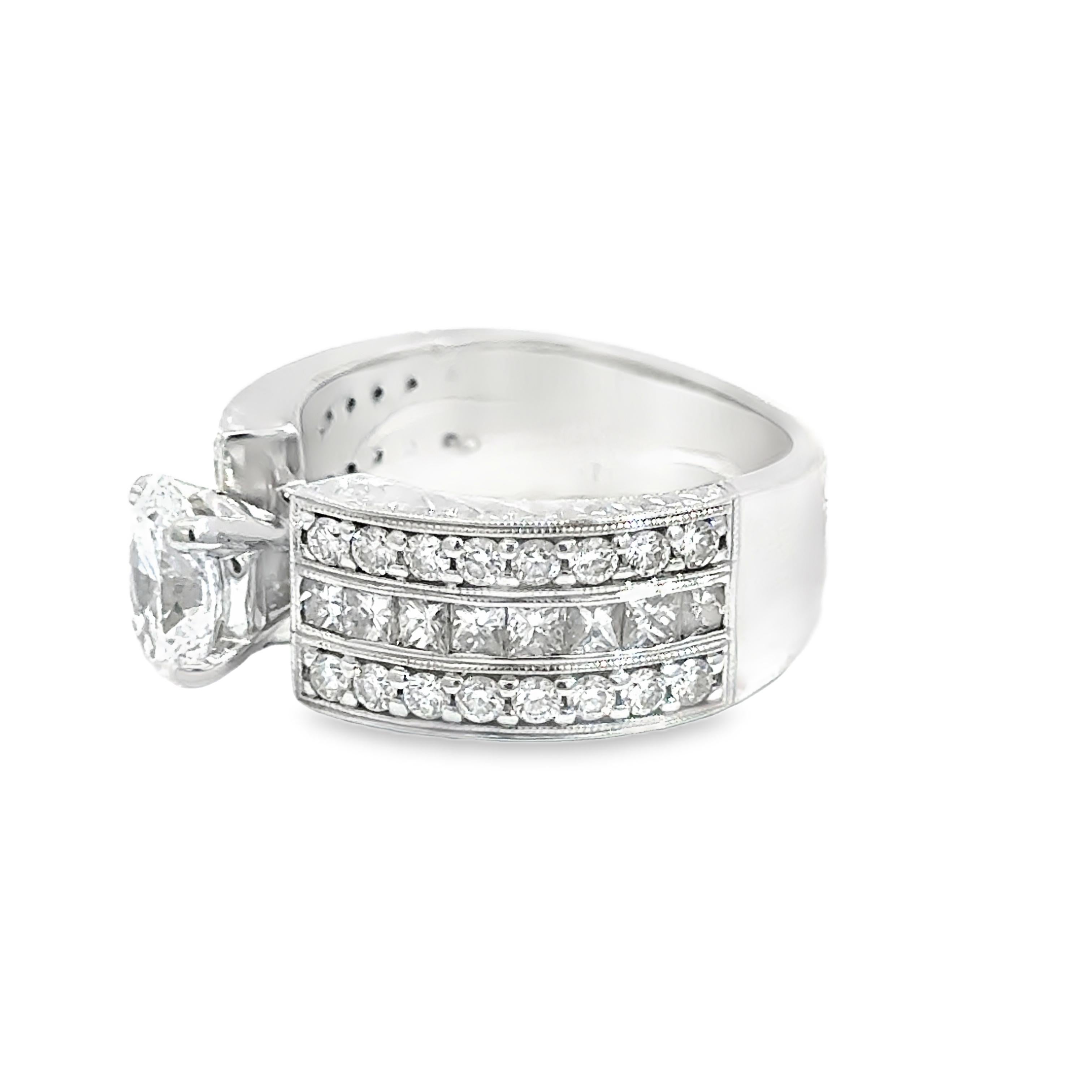 Or blanc 14K Diamant multi-taille 1.20 ct centre ovale Excellent état - En vente à Los Angeles, CA