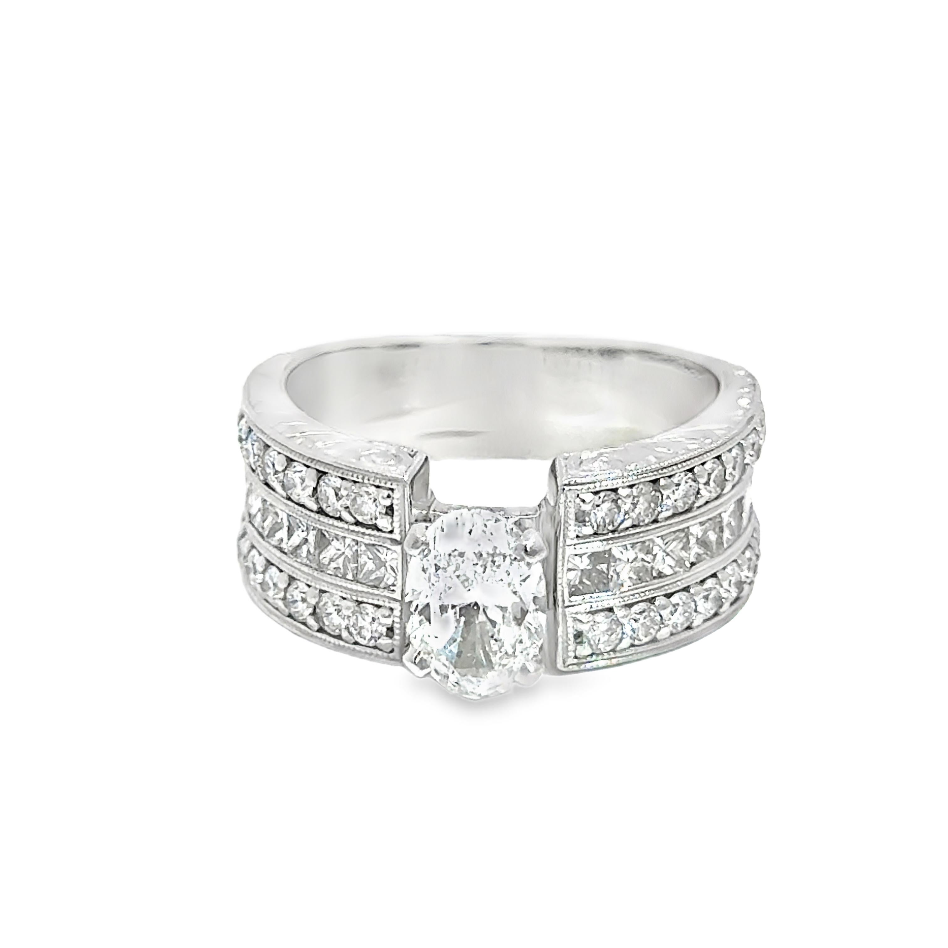 Or blanc 14K Diamant multi-taille 1.20 ct centre ovale en vente 3