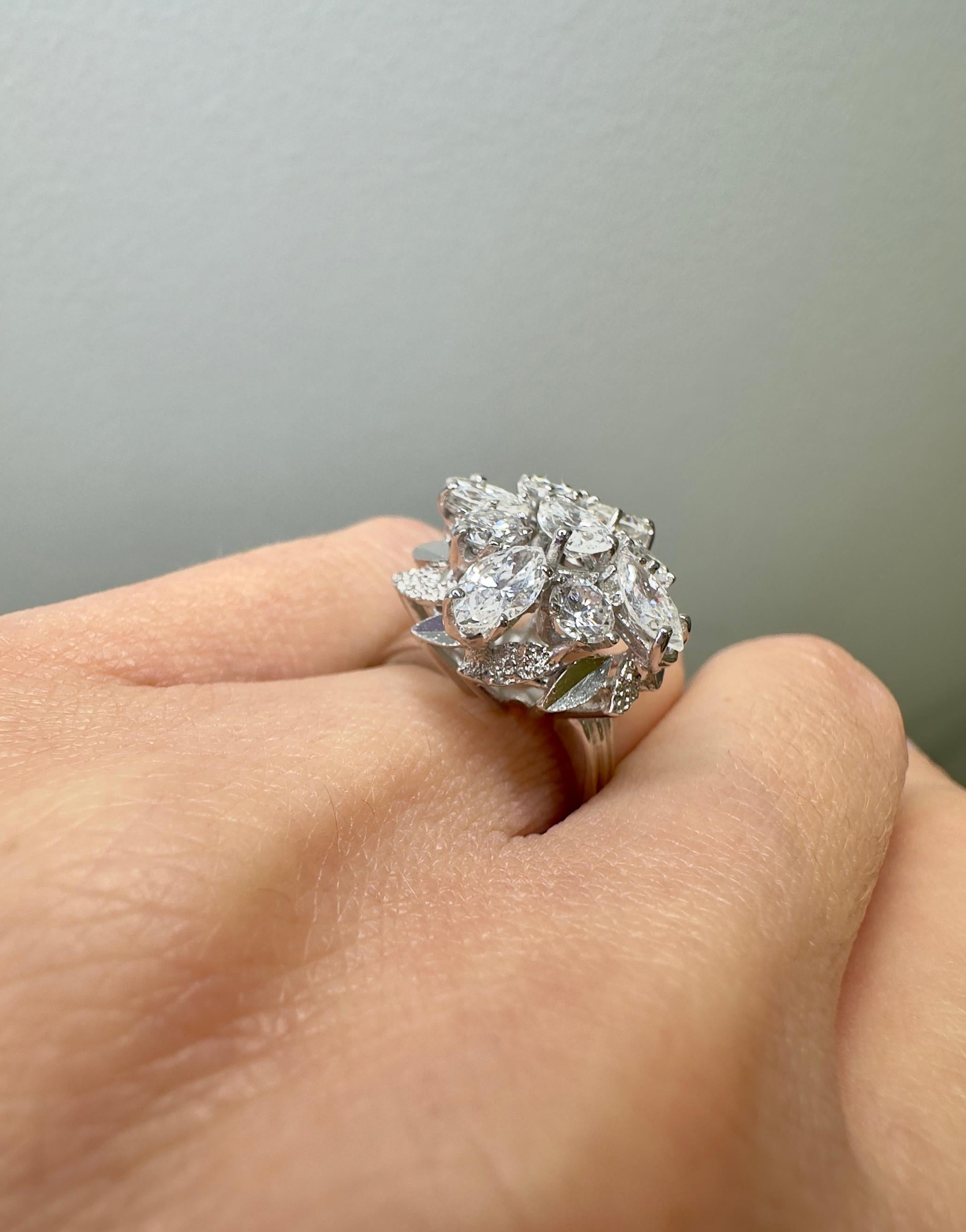 14k White Gold Multi-Shape Diamond Cocktail Ring 2 Carat Total In Good Condition For Sale In Houston, TX