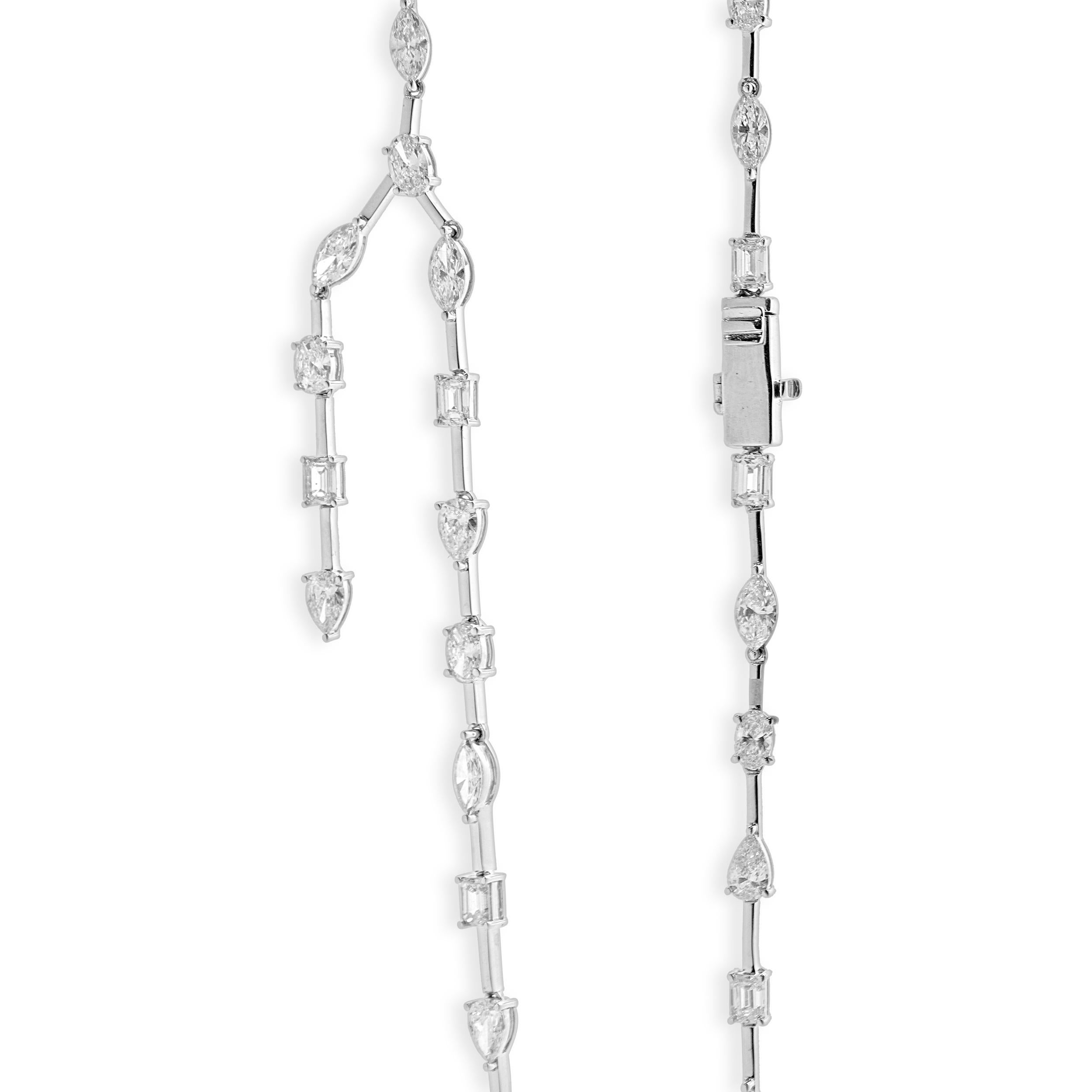 14k White Gold Multi-Shaped Diamond Lariat Necklace In Excellent Condition For Sale In Scottsdale, AZ