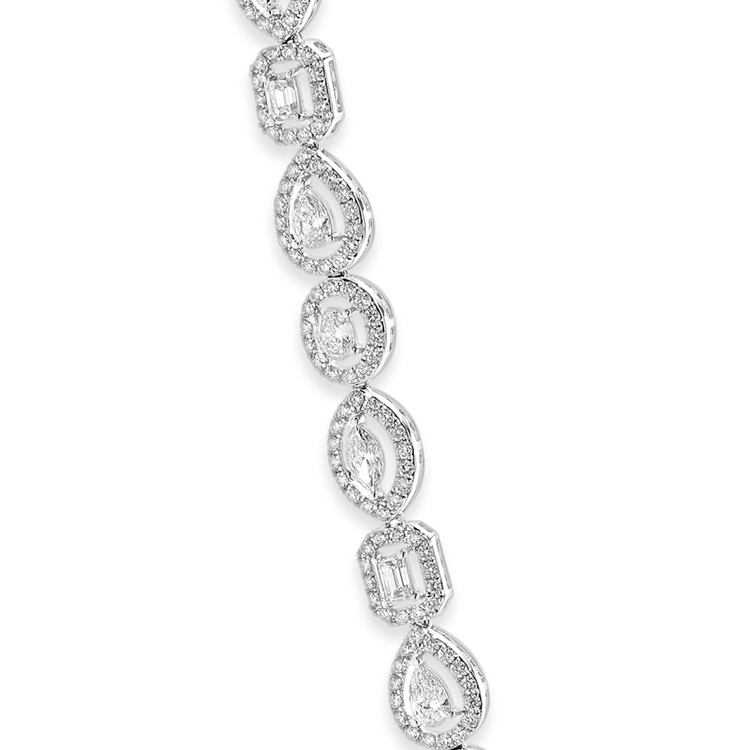 14k White Gold Multi-Shaped Halo Diamond Lariat Necklace In Excellent Condition For Sale In Scottsdale, AZ