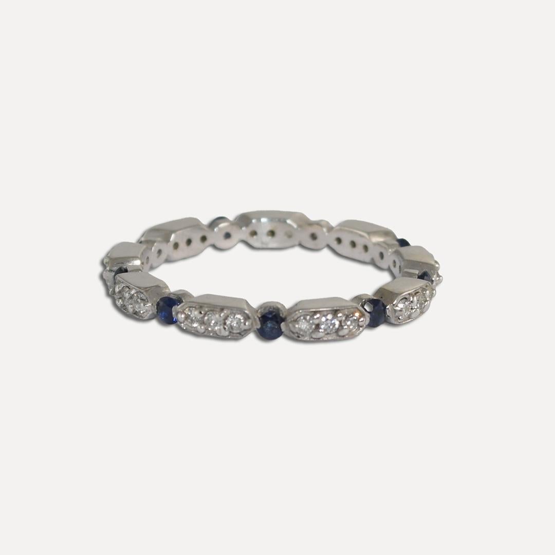 14K White Gold Multi-Stone Stackable Rings In Excellent Condition For Sale In Laguna Beach, CA