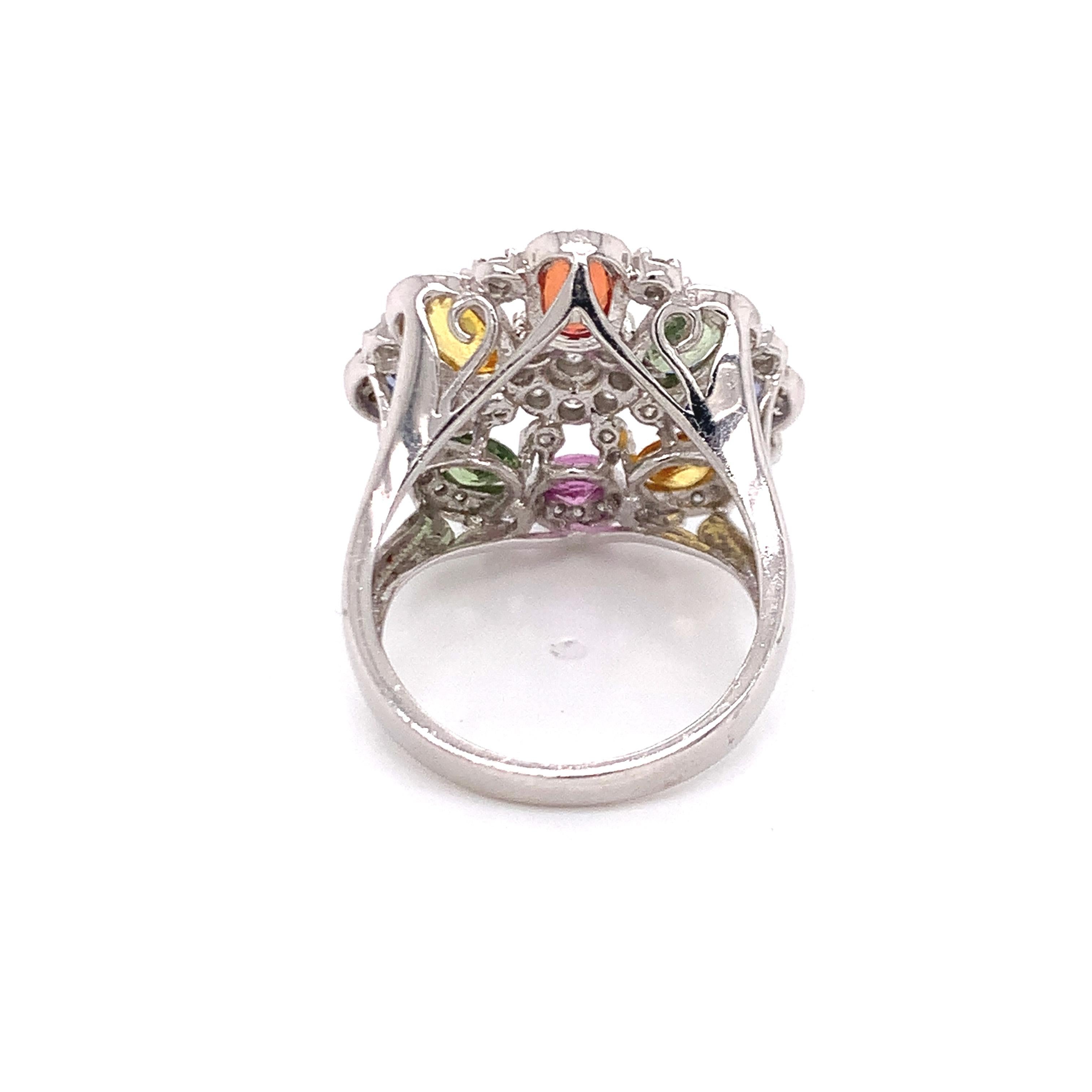14 Karat Weißgold Multi-Color Edelstein Diamant Floral Cocktail-Ring im Zustand „Neu“ im Angebot in New York, NY