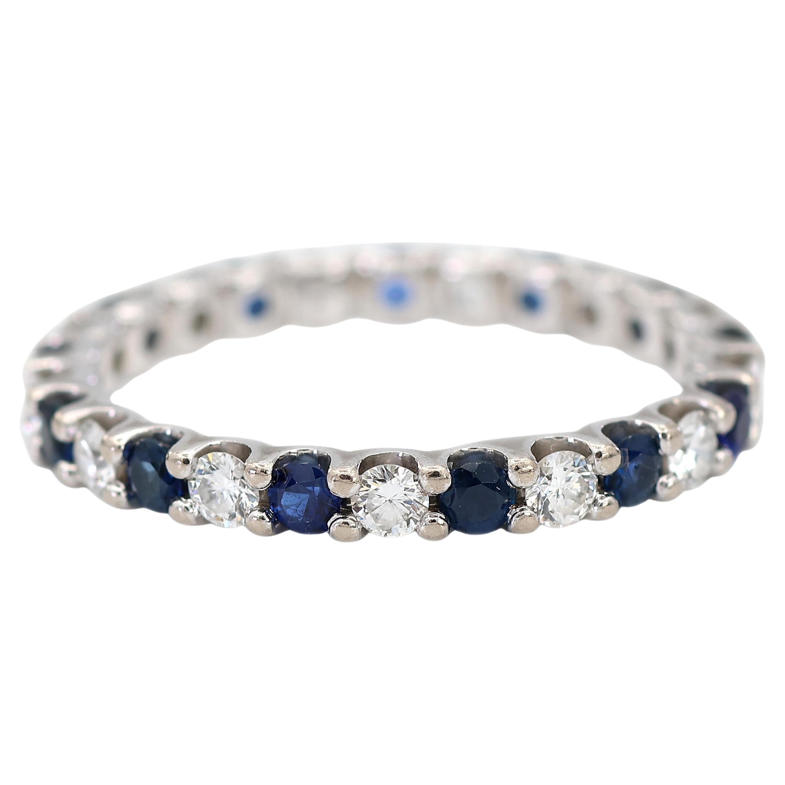 Bague en or blanc 14K avec diamant brillant naturel et saphir
