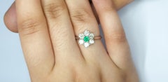 14k Weißgold Ehering mit natürlichem Diamant und Smaragd 