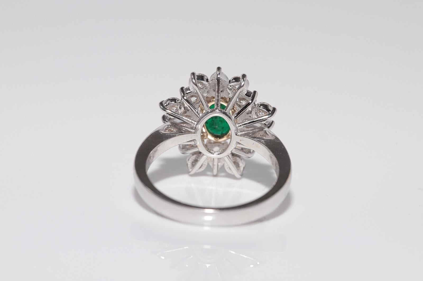 14k White Gold Natural Diamond And Oval Cut Emerald Decorated Ring en venta 6