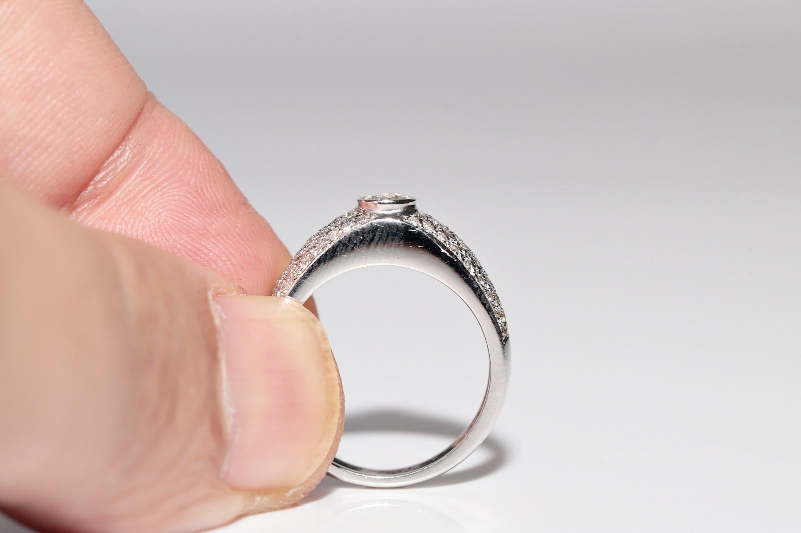 Bague jonc décorée de diamants naturels en or blanc 14 carats en vente 3