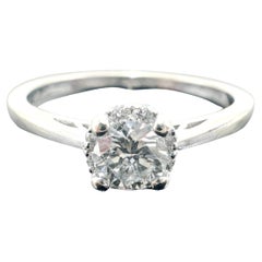 Anillo de compromiso de oro blanco de 14k con diamante natural de 0,37 quilates