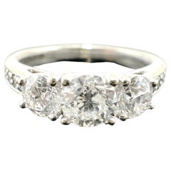 Anillo de compromiso de diamantes naturales de oro blanco de 14k 0,69 TQW