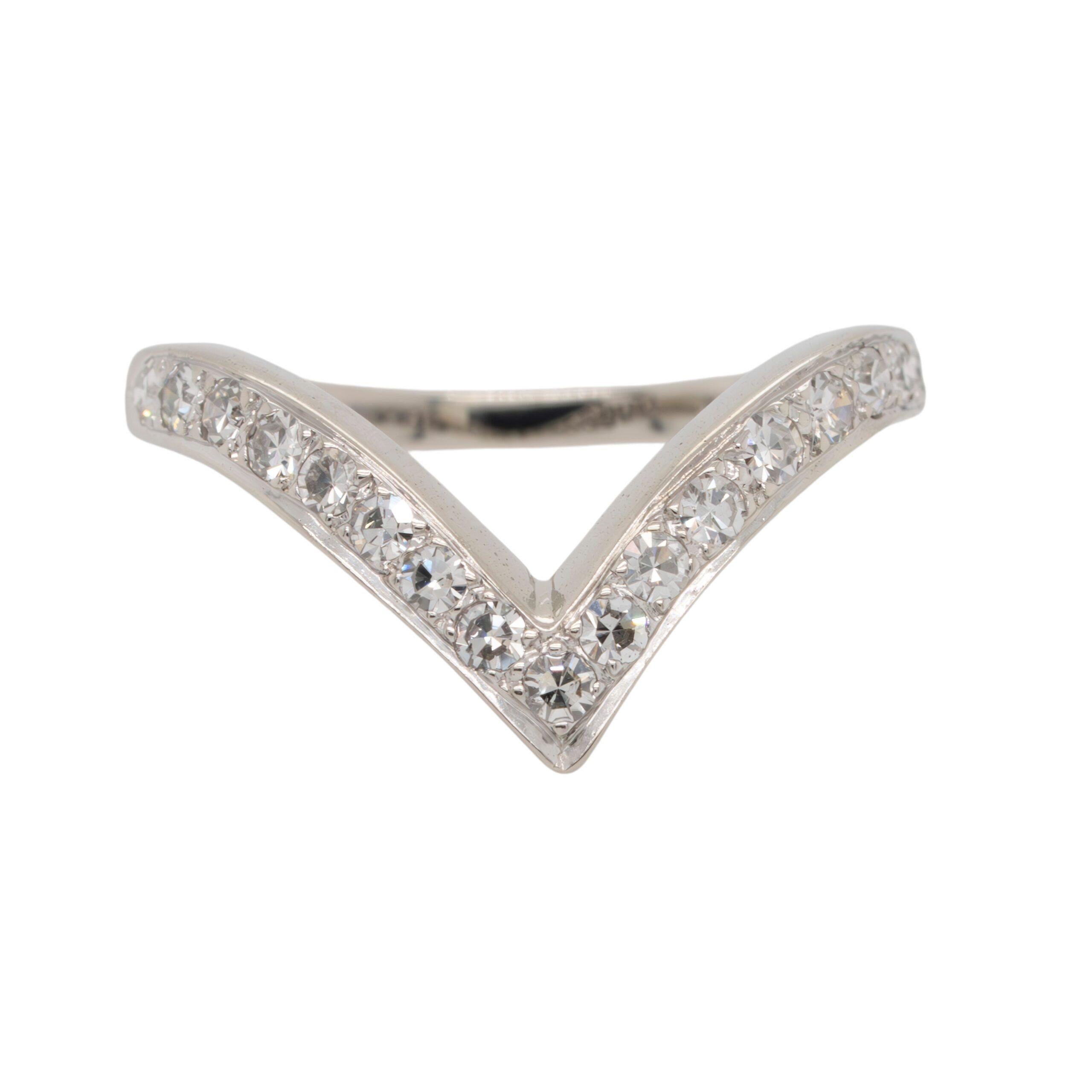 Women's or Men's 14k White Gold Natural Diamond Ring For Sale