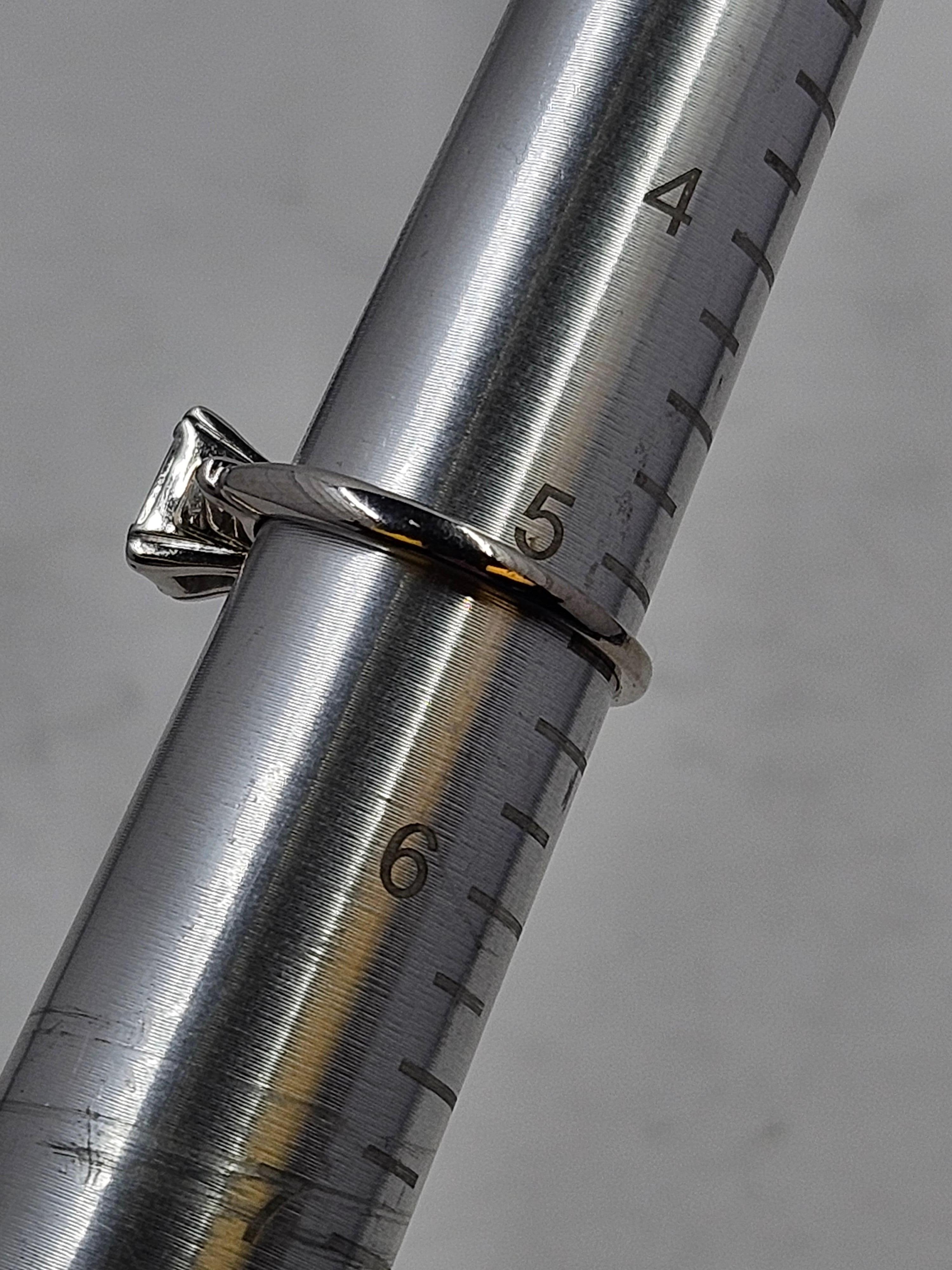 14K Weißgold Natürlicher Smaragdschliff Diamant Verlobungsring 6