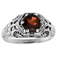 Anello in oro bianco 14K con granato naturale in stile filigrana vintage