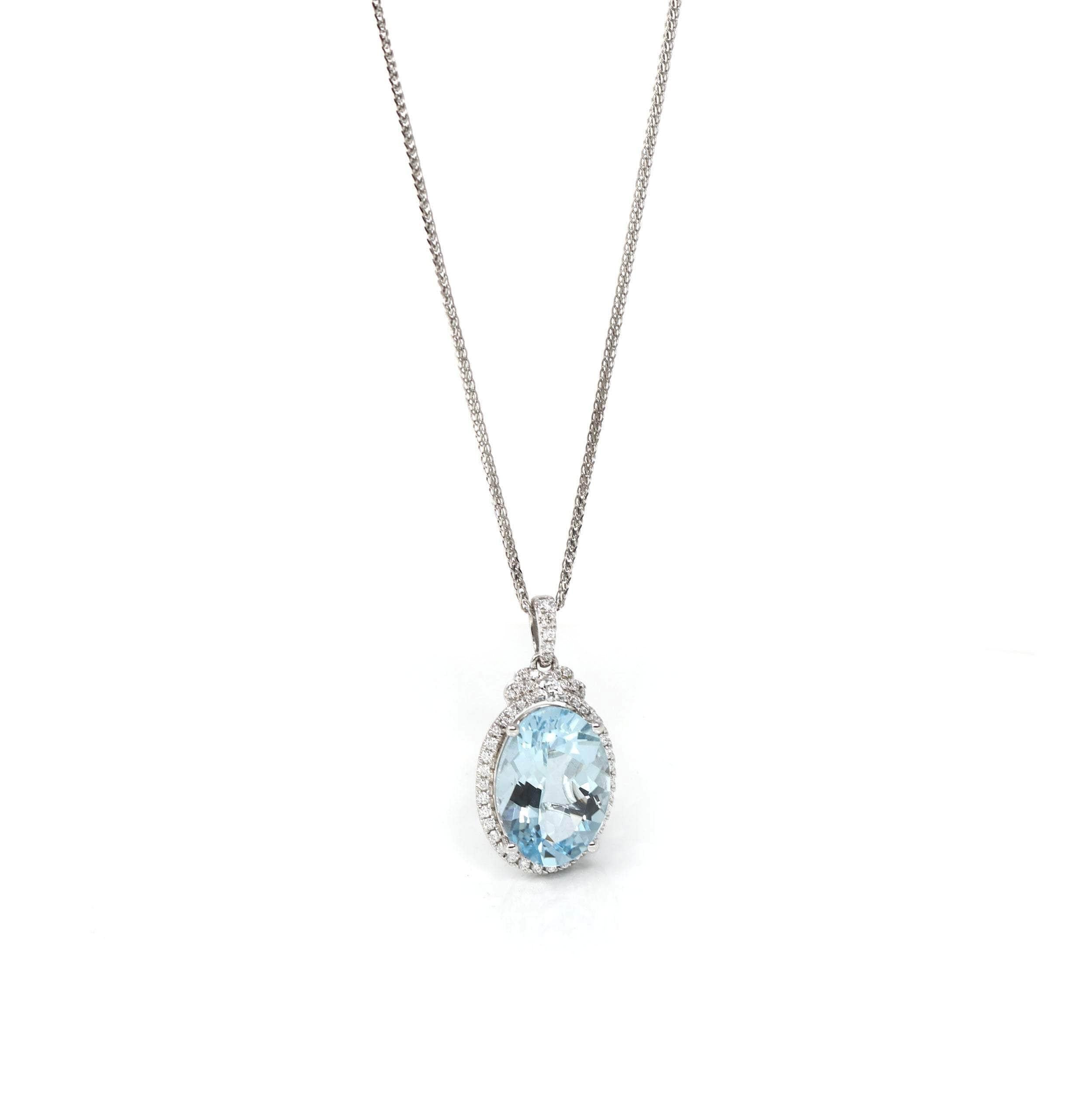 Artist 14k White Gold Natural Oval Aquamarine Necklace With Diamond For Sale