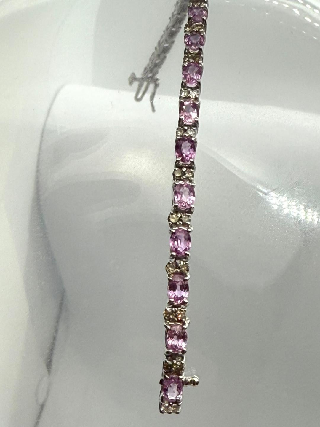 14K Weißgold Damen-Tennisarmband mit natürlichem rosa Saphir und Diamant (Modernistisch) im Angebot