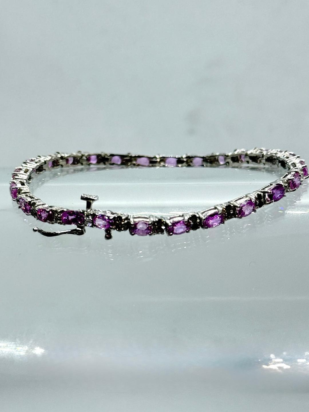 14K Weißgold Damen-Tennisarmband mit natürlichem rosa Saphir und Diamant im Zustand „Neu“ im Angebot in Los Angeles, CA