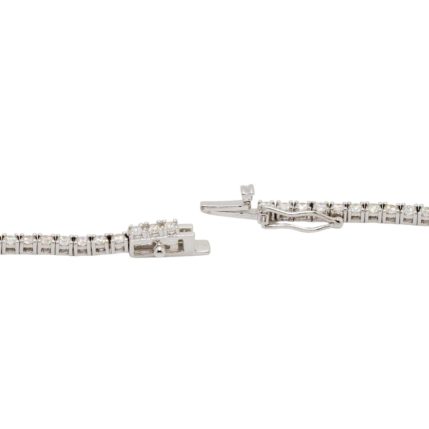 Collier tennis en or blanc 14 carats avec diamants ronds brillants naturels en vente 4