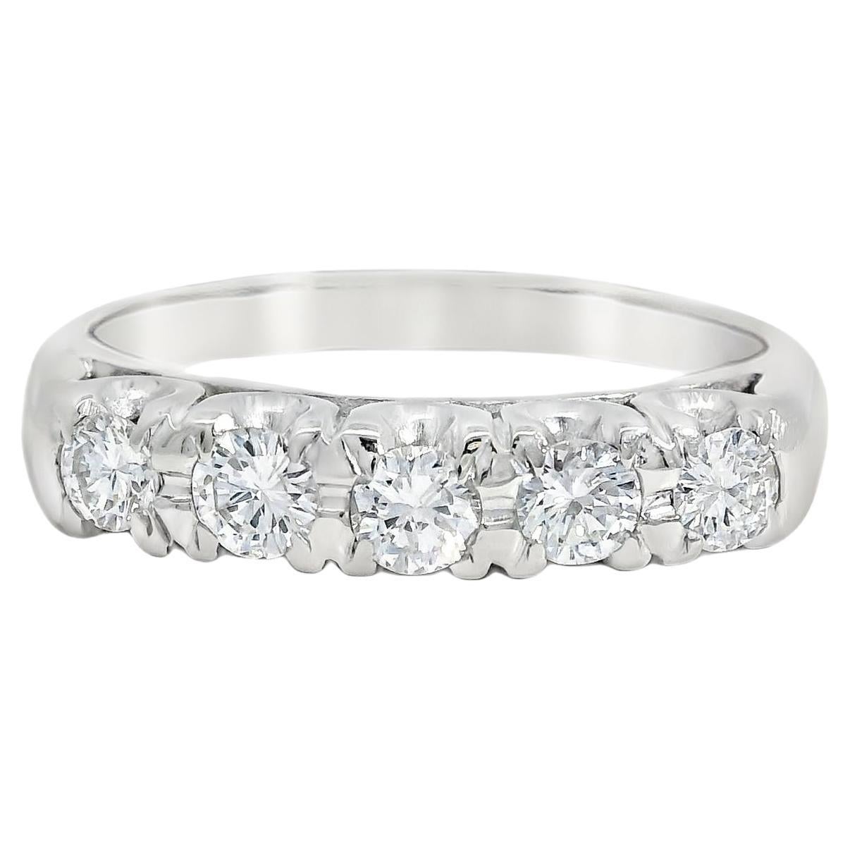 14k Weißgold Natürlicher Runder Brillant Diamant Ring im Angebot