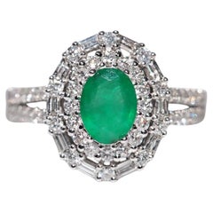 14k Weißgold Neuer Ring mit natürlichem Diamanten im Ovalschliff und Smaragd im Ovalschliff