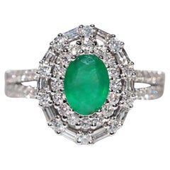 14k White Gold New Made Natural Diamond And Oval Cut Emerald Ring