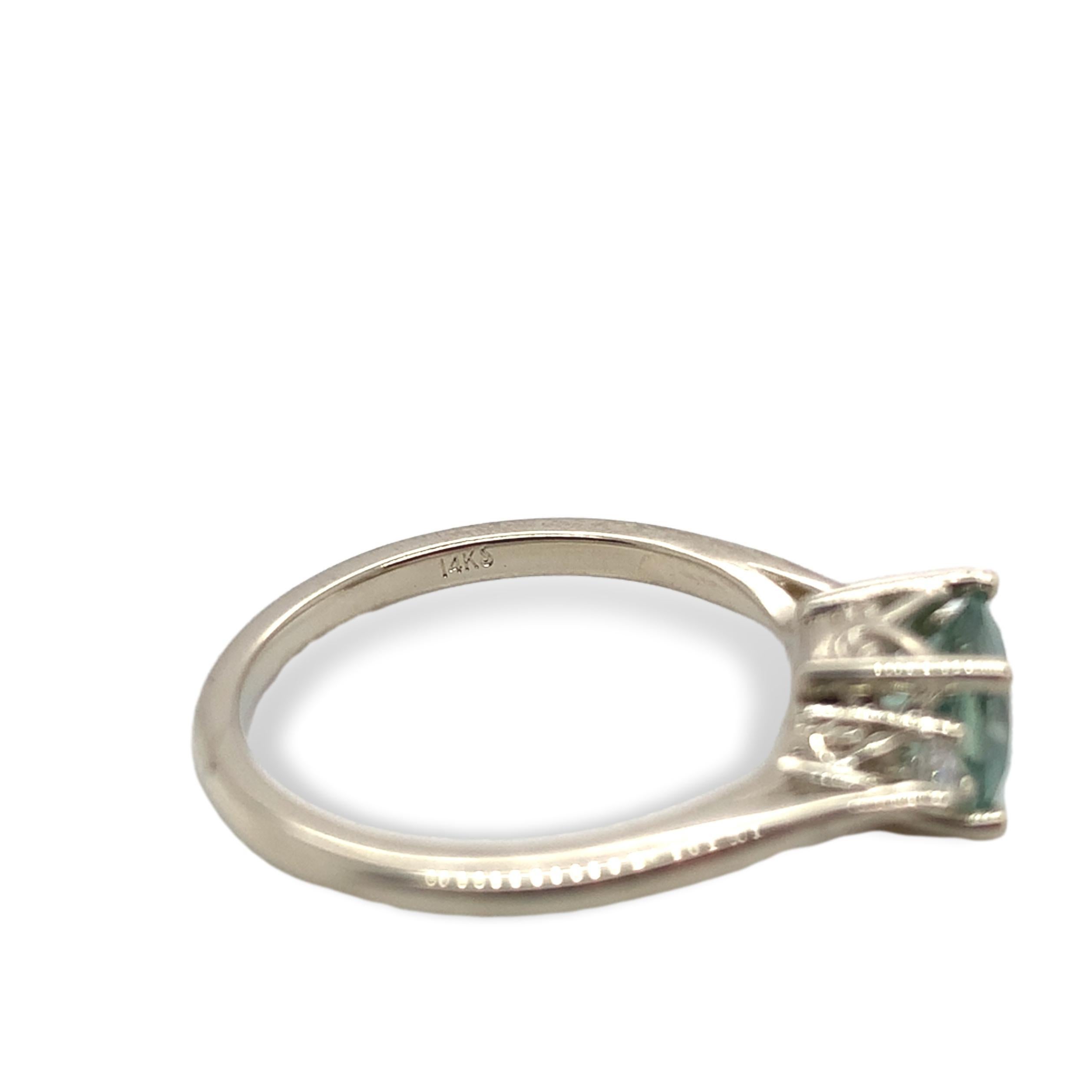 Bague en or blanc 14 carats sans chaleur, saphir du Montana 1,02 carat et diamants taille 6,75 en vente 4