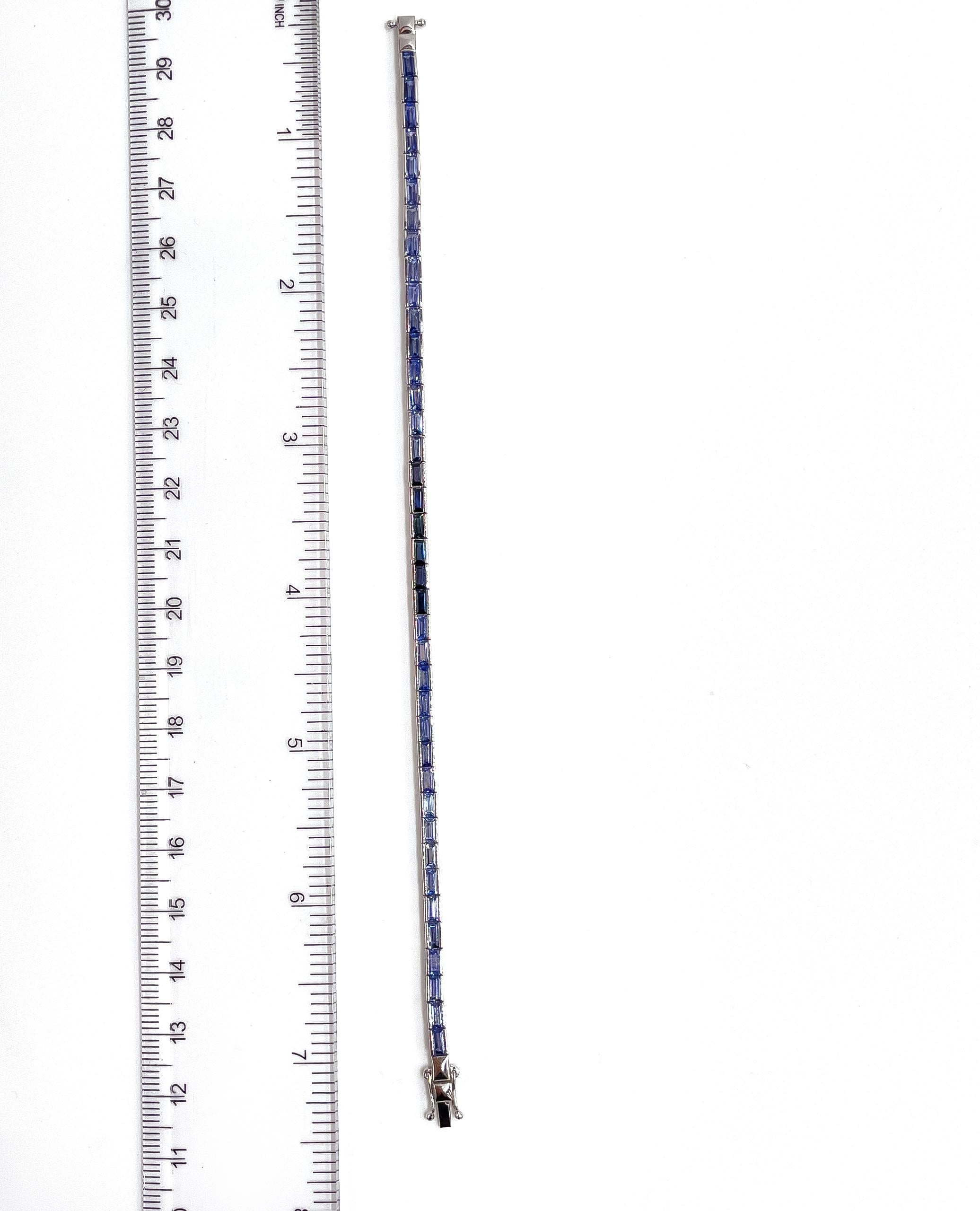 14K White Gold Ombre Blue Sapphire Bracelet In New Condition In Old Tappan, NJ