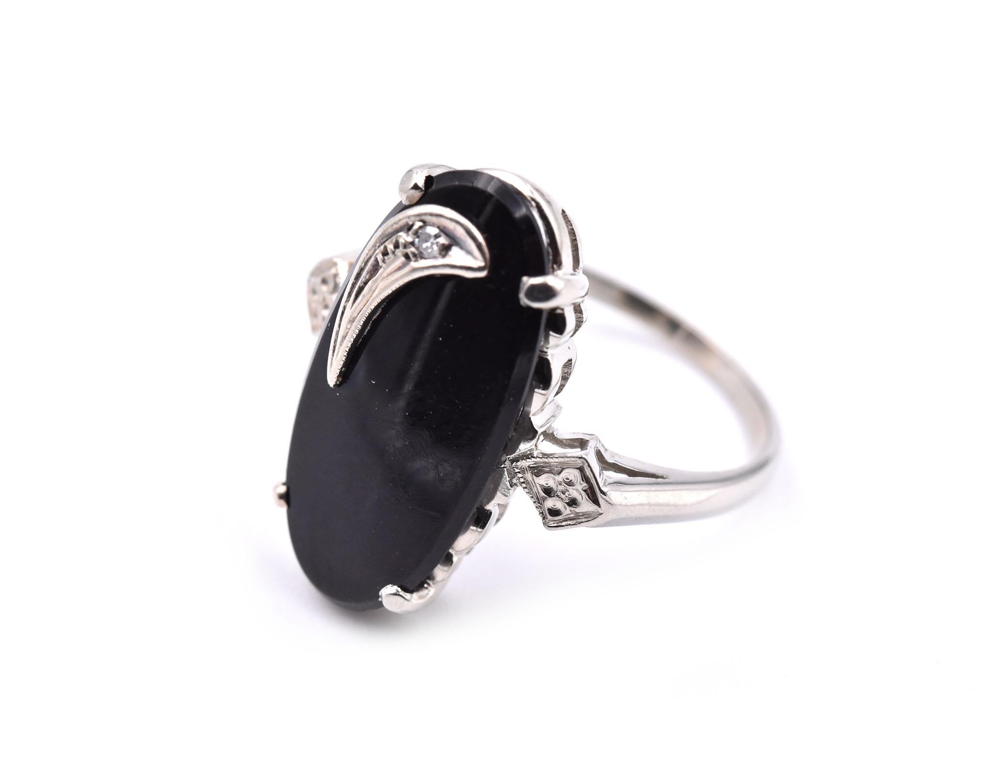 Round Cut 14 Karat White Gold Onyx and Diamond Ring For Sale