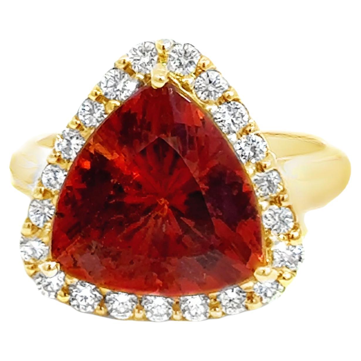 Anello con tormalina arancione in oro bianco 14k e diamante a raggiera