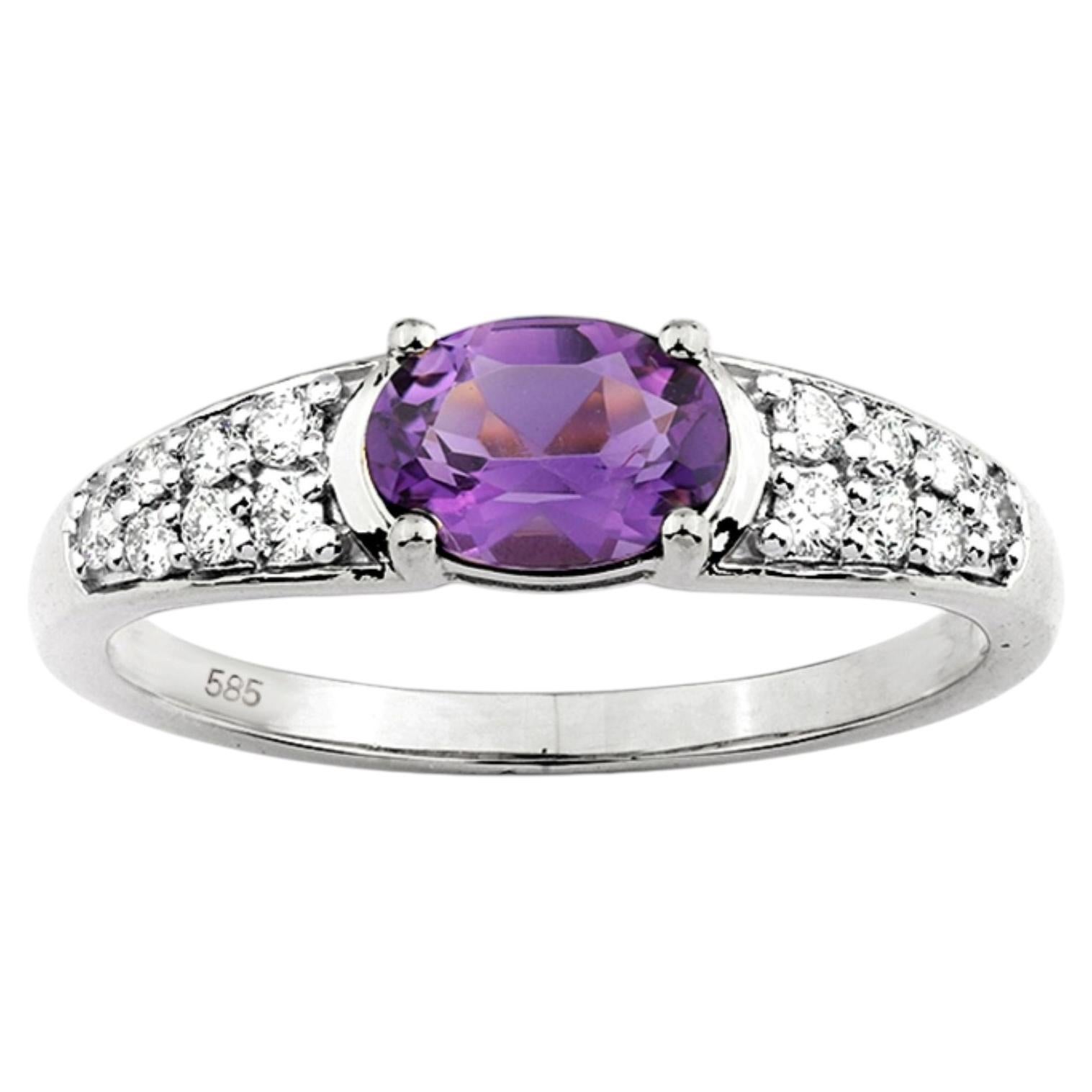 Anillo ovalado de oro blanco de 14K con amatista y detalles de diamantes