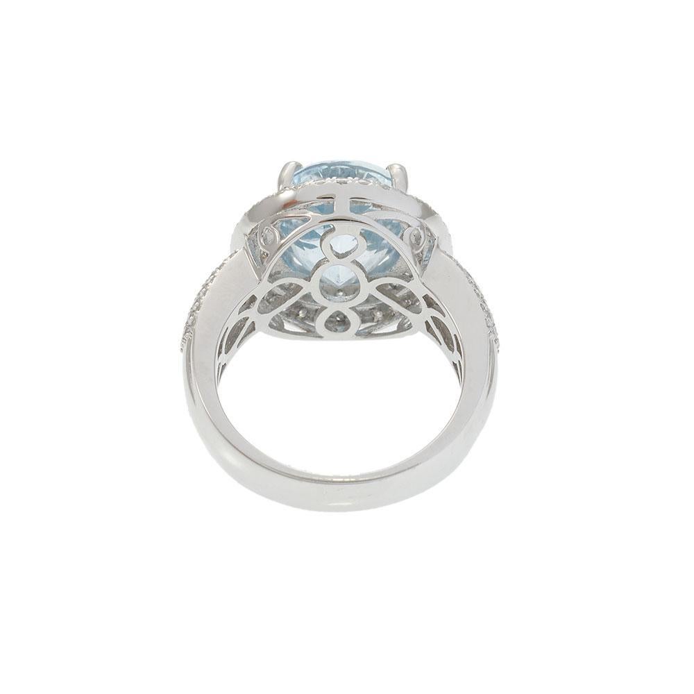 Donna Anello a doppio anello ovale con acquamarina e diamante in oro bianco 14K in vendita
