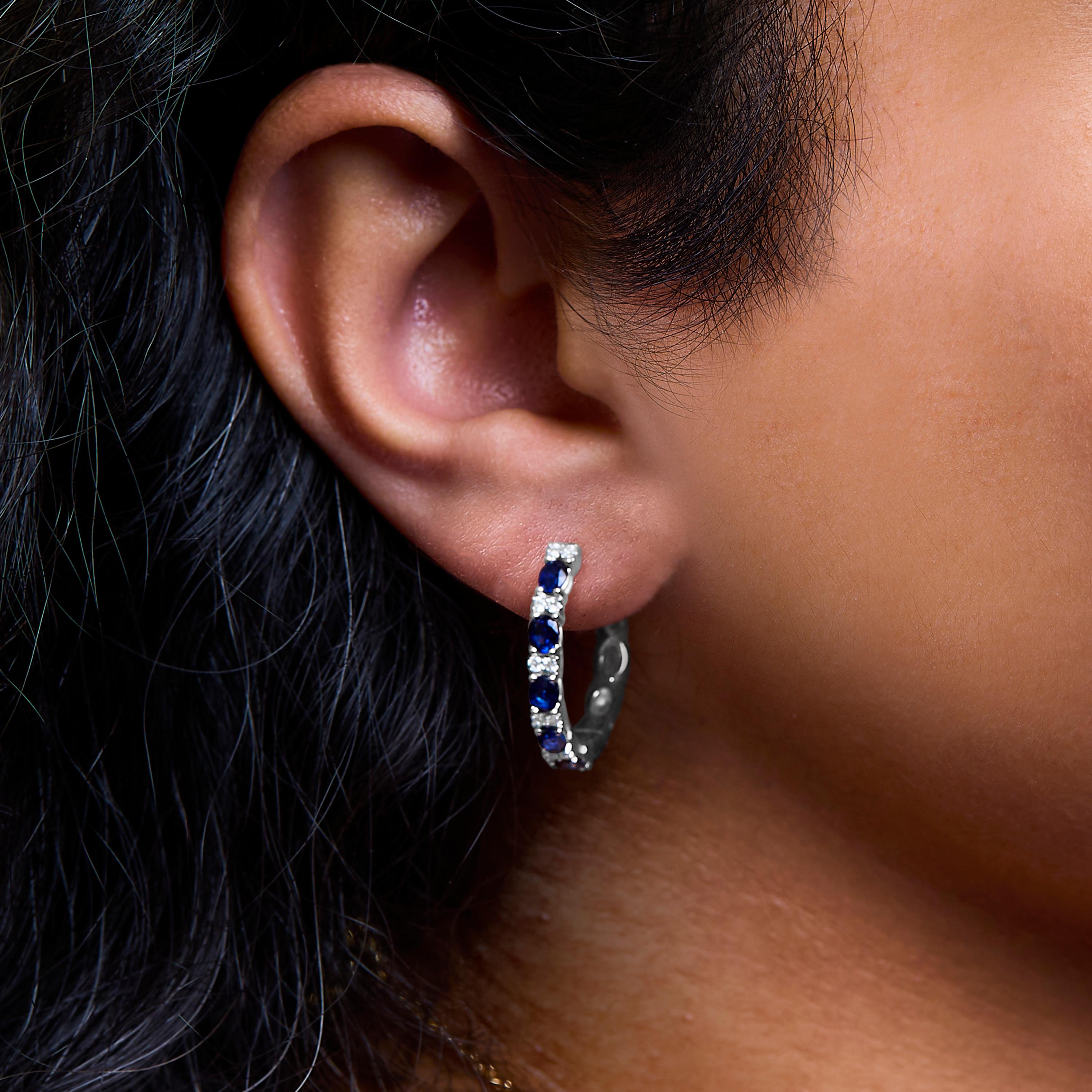 14K White Gold Oval Blue Sapphire and 1/4 Cttw Diamond Alternating Hoop Earring In New Condition For Sale In New York, NY