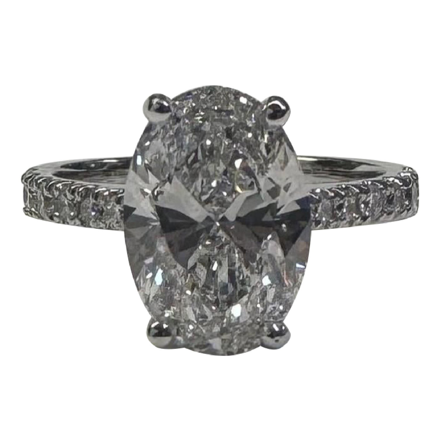 14K White Gold Oval Diamond Engagement Ring 3.00cts For Sale