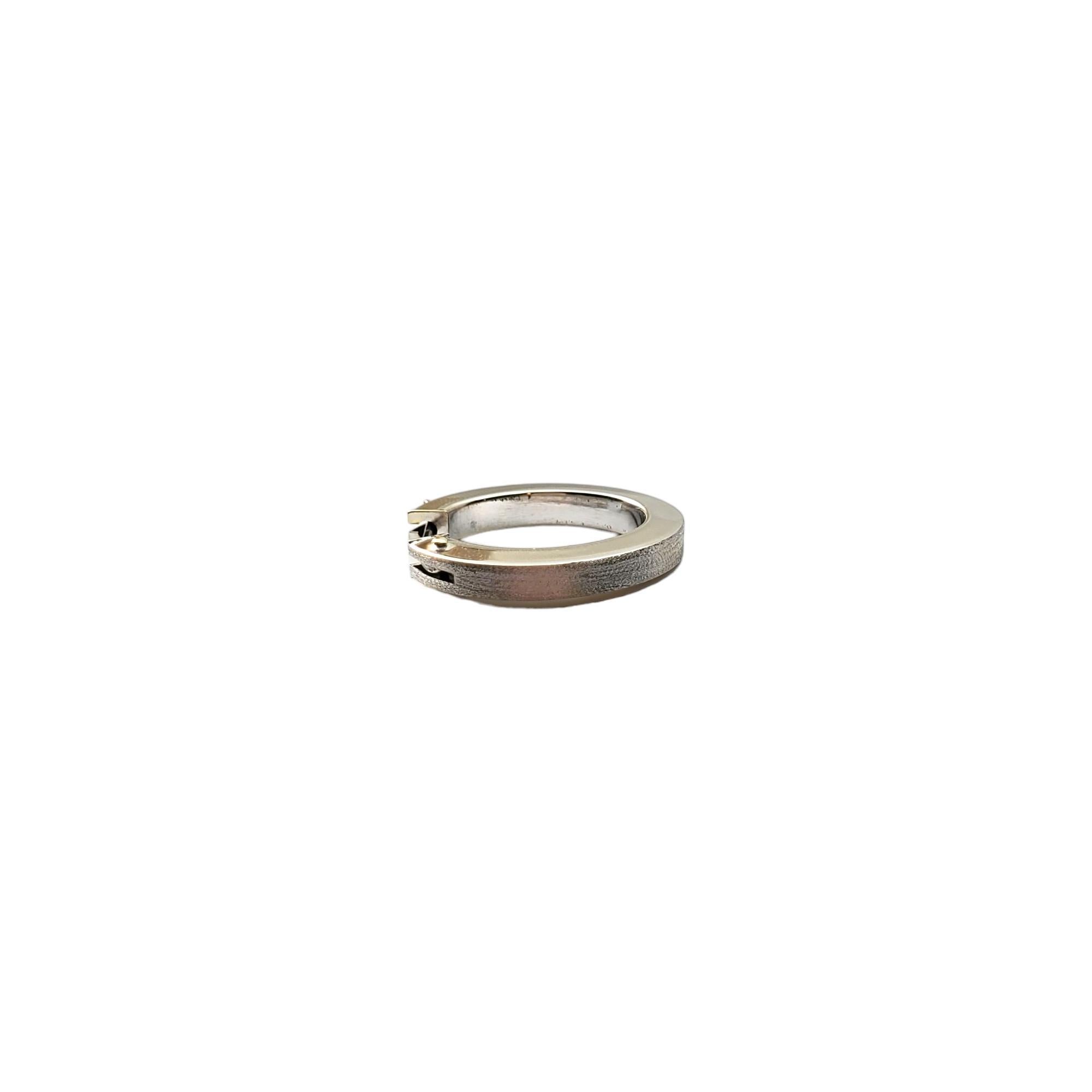 14K White Gold Oval Hammered Hoop Earrings #17016 For Sale 1